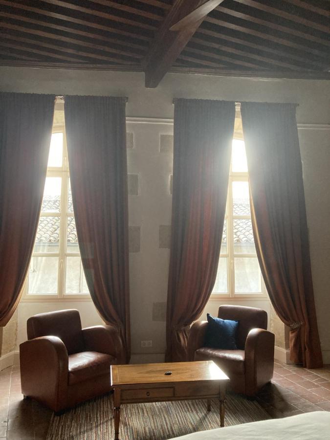 Les Ordalies Hotell Castelnaudary Eksteriør bilde