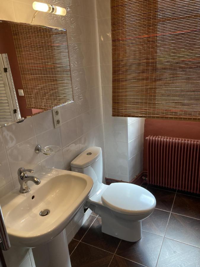 Les Ordalies Hotell Castelnaudary Eksteriør bilde